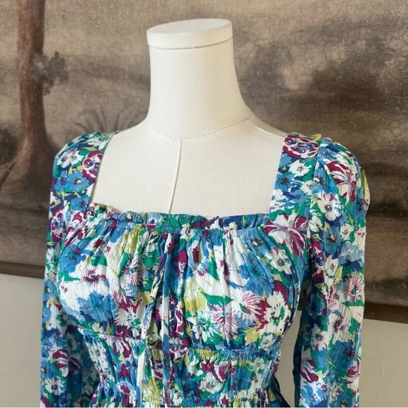SO Floral Blue Blouse - Picture 2 of 5